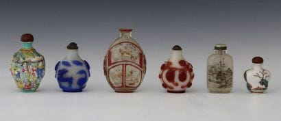 CHINE Début du XXème Siècle 

 LOT DE 6 FLACONS/TABATIERES...