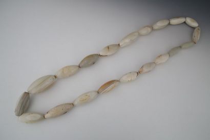 HAOUSSA NIGERIA  - Grand collier remonté...