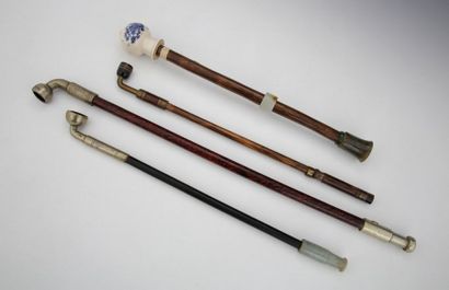 CHINE DU SUD 

ENSEMBLE DE 4 PIPES A OPIUM...