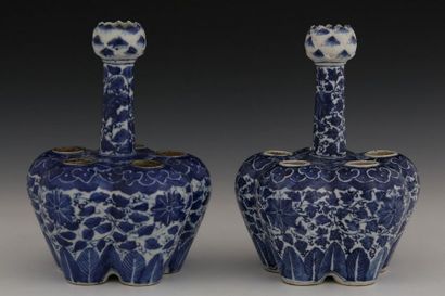 CHINE Fin du XIXème Siècle

PAIRE DE TULIPIERES...