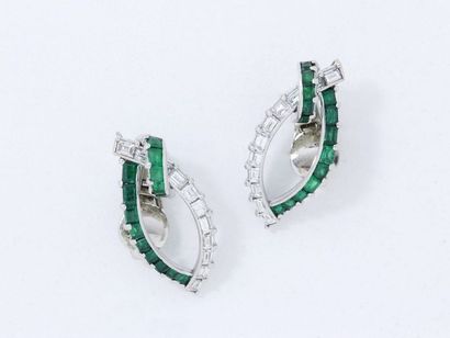 Paire de clips d'oreilles en platine 850...
