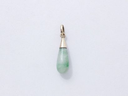 Pendentif en or 750 millièmes retenant une...