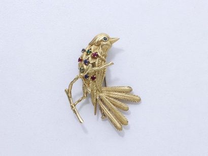VAN CLEEF & ARPELS

Clip de revers en or...