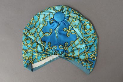 HERMES Paris

Turban en twill de soie imprimé...