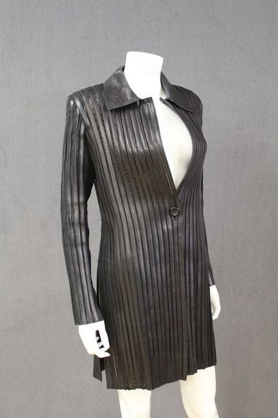 JITROIS

Veste longue en cuir agneau plongé...