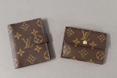 Louis VUITTON

Lot composé d'un portefeuille...