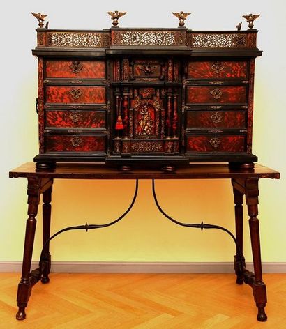 CABINET 

Travail Hispano Flamand Circa 1600...