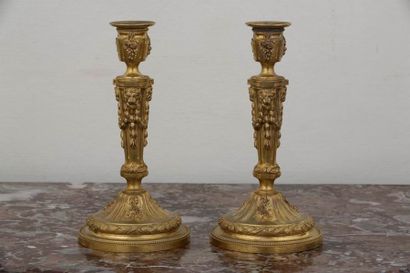 Eugène HAZART (1838-1891)

PAIRE DE FLAMBEAUX...