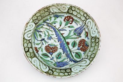 PLAT ROND 

Iznik XVIIème Siècle

Céramique...