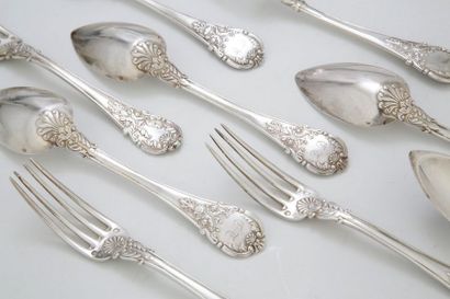 SUITE DE 12 COUVERTS DE TABLE en argent Minerve...