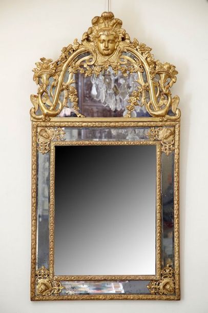 GRAND MIROIR A FRONTON A PARECLOSES

Epoque...