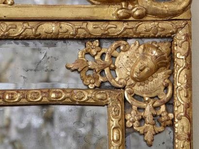 GRAND MIROIR A FRONTON A PARECLOSES

Epoque...