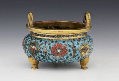 CHINE Dynastie Ming (1368-1644)

BRULE PARFUM...