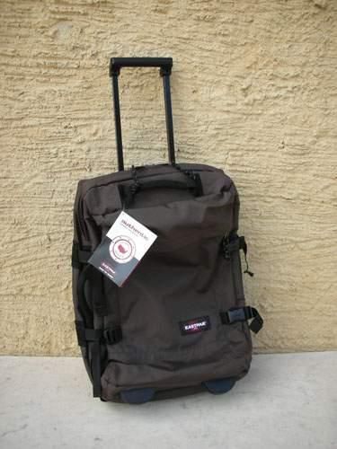 Sac de voyage en tissu enduit sur roulettes...