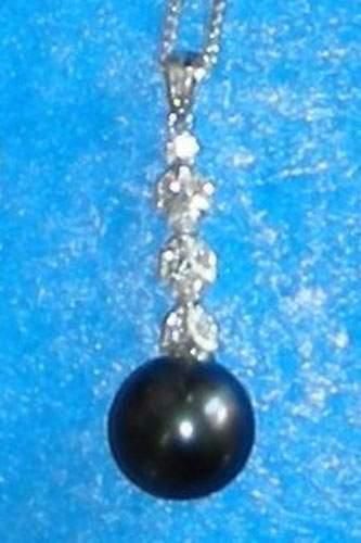 Pendentif en perle noire de Tahiti, avec...