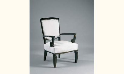 Jules LELEU. Fauteuil en bois noirci, modèle...
