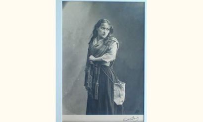 Nadar, Paul (1856-1939)
Portrait d'Eugénie...