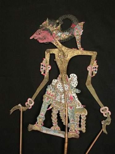 INDONESIE
Marionnette d'ombre du Wayang Kulit.
En...