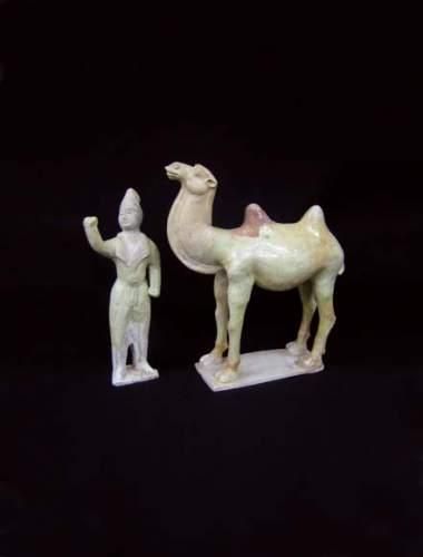 SUI (589 - 618 ap. J.C.)
Chamelier et son...