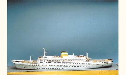 Maquette de compagnie d'un paquebot de croisière...