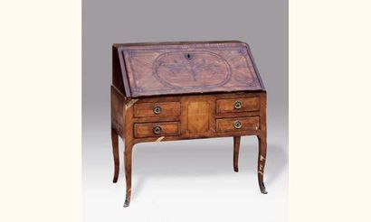 Bureau de pente en bois de placage marqueté...