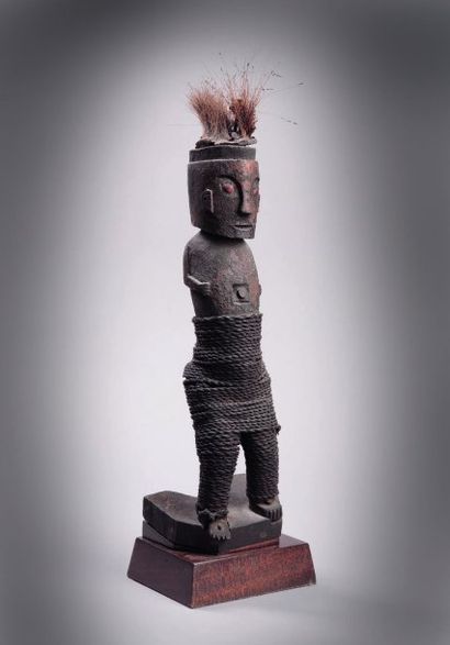 Statuette Batak Nord de l'Ile de Sumatra,...