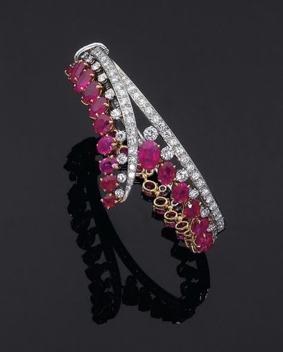 Sturbelle. Années 1960
Bracelet rigide ouvrant...