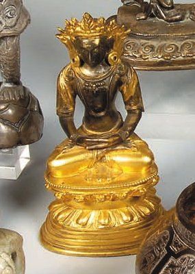 Padmapani assise sur le lotus Bronze doré...