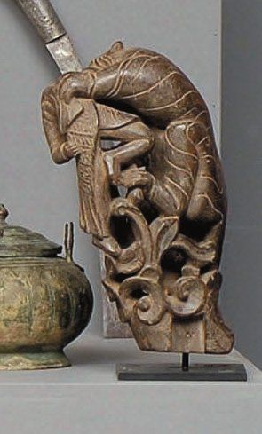 Sculpture Inde Bois représentant un lion...