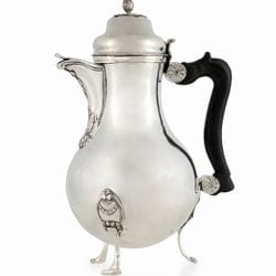 Vente aux enchères 1004 - 18e session -  CHEFS-D'ŒUVRE À TRAVERS LES SIÈCLES : ANTIQUITÉS | PEINTURES ET MOBILIER ANCIEN