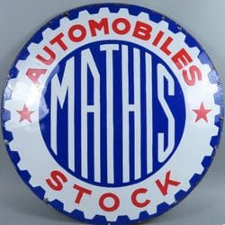 Automobilia: plaques émaillées et objets publicitaires, motos, cyclos, vélos et véhicules de collection