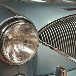 VEHICULES DE COLLECTION & Automobilia