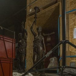 Tableaux, Bijoux, Meubles et Objets d'Art