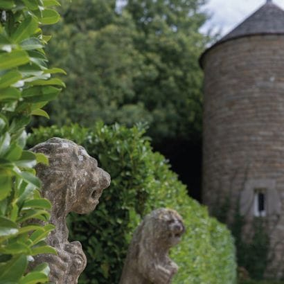 The aesthetics of a Belgian collector - Contents of his Morbihan manor house