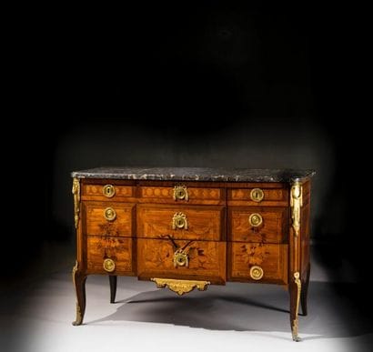 Art d’Asie, Orfèvrerie, Objets d’Art,  Mobilier dont l’entier contenu d’un bel appartement au Sud de Lyon, Dessins et Tableaux XVIIIème et XIXème, Ecole Lyonnaise