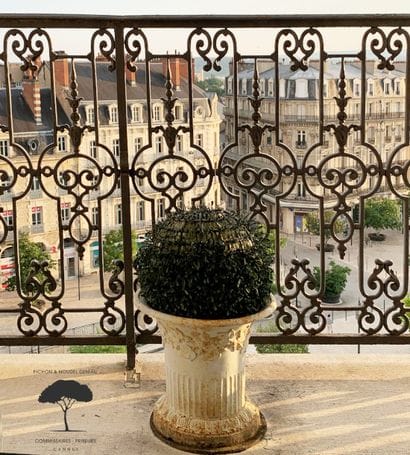 ÉPOQUE & STYLE - Entier mobilier de deux appartements de Dijon et Toulon et à divers