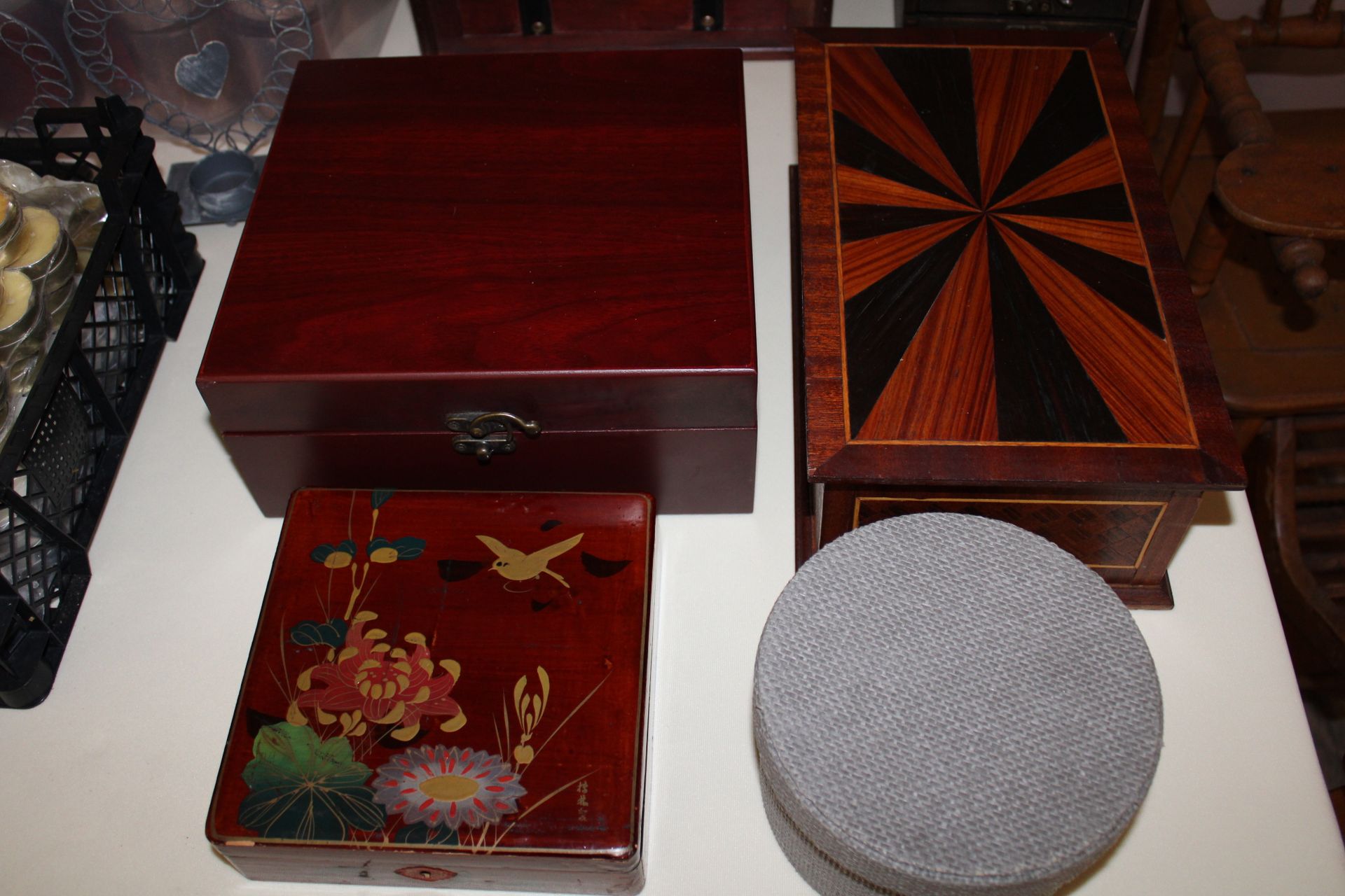 Null Four decorative boxes, rectangular, square and round