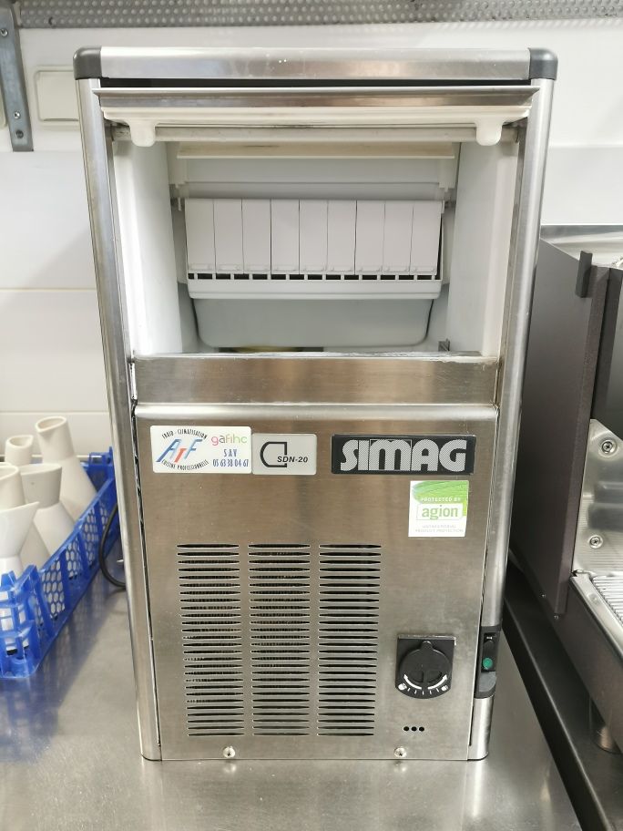 Null SMEG SDM-20 stainless steel ice maker (60 x 46 x 43).