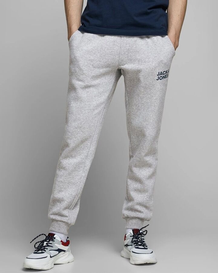 JACK & JONES - Sweatpants Size M 12178421 - FUNCTIONAL (… | Drouot.com