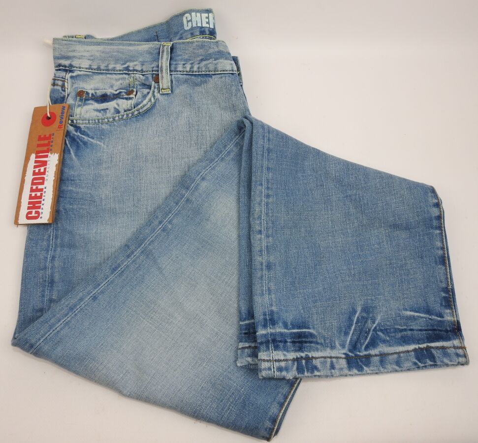 Null CHEFDEVILLE - Pantalon Jean Review Lighty Taille W38 L32 US Coloris Bleu Cl&hellip;