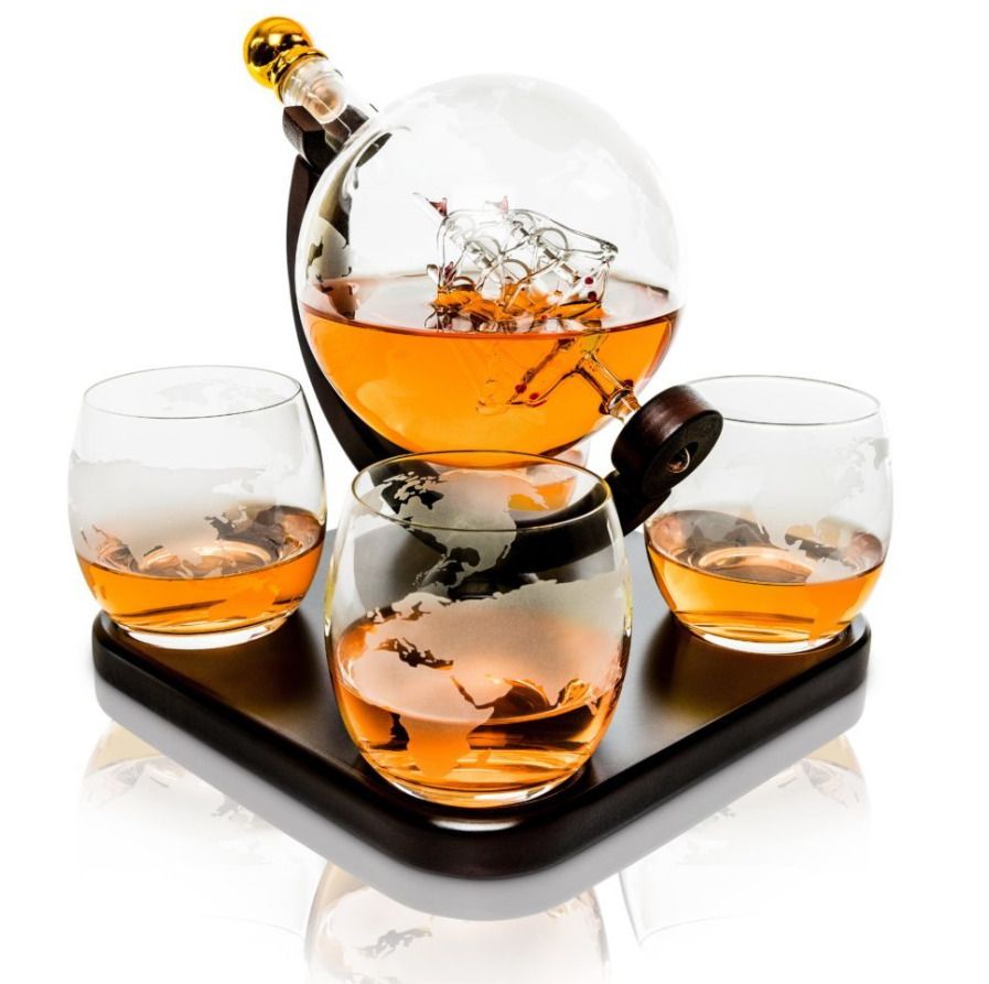 Null GOLDEN MOOSE - Globe Whisky Decanter with 4 glasses and Wooden Plate Suitab&hellip;