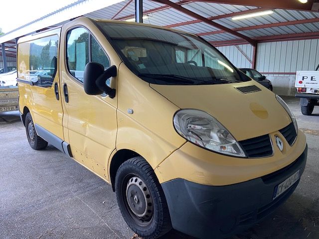 Null 
Registered Vehicle CY-424-YZ, Make RENAULT, Model TRAFIC, color YELLOW, Ty&hellip;