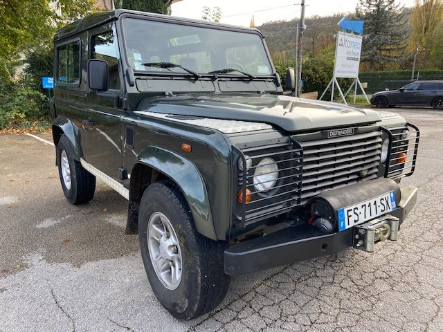 Null Véhicule Immatriculé FS-711-SX, de Marque LAND ROVER, Modele DEFENDER, de c&hellip;