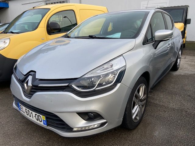 Null Véhicule Immatriculé EL-601-QD, de Marque RENAULT, Modele CLIO 1.2 ESSENCE,&hellip;