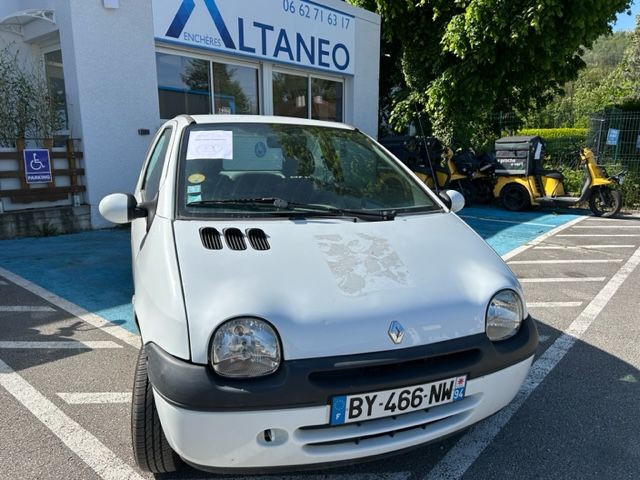 Null Vehicle Registered BY-466-NW, of Brand RENAULT, Model TWINGO ESSENCE 1.1 L,&hellip;