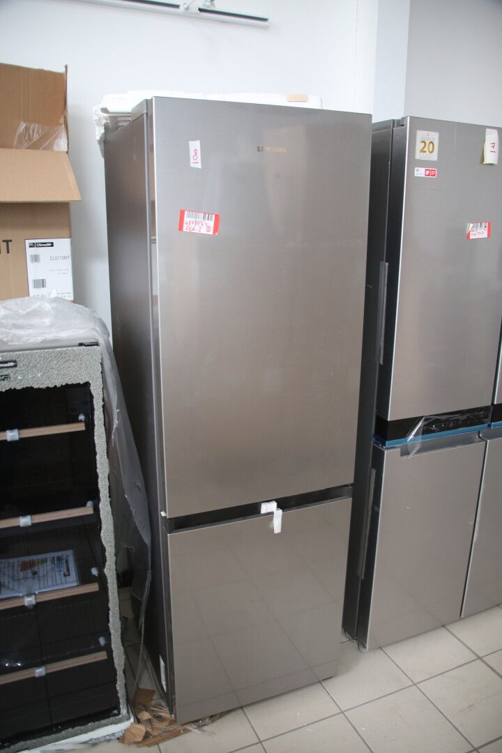 Refrigerateur congelateur en bas SAMSUNG RB34T600ESA Vo