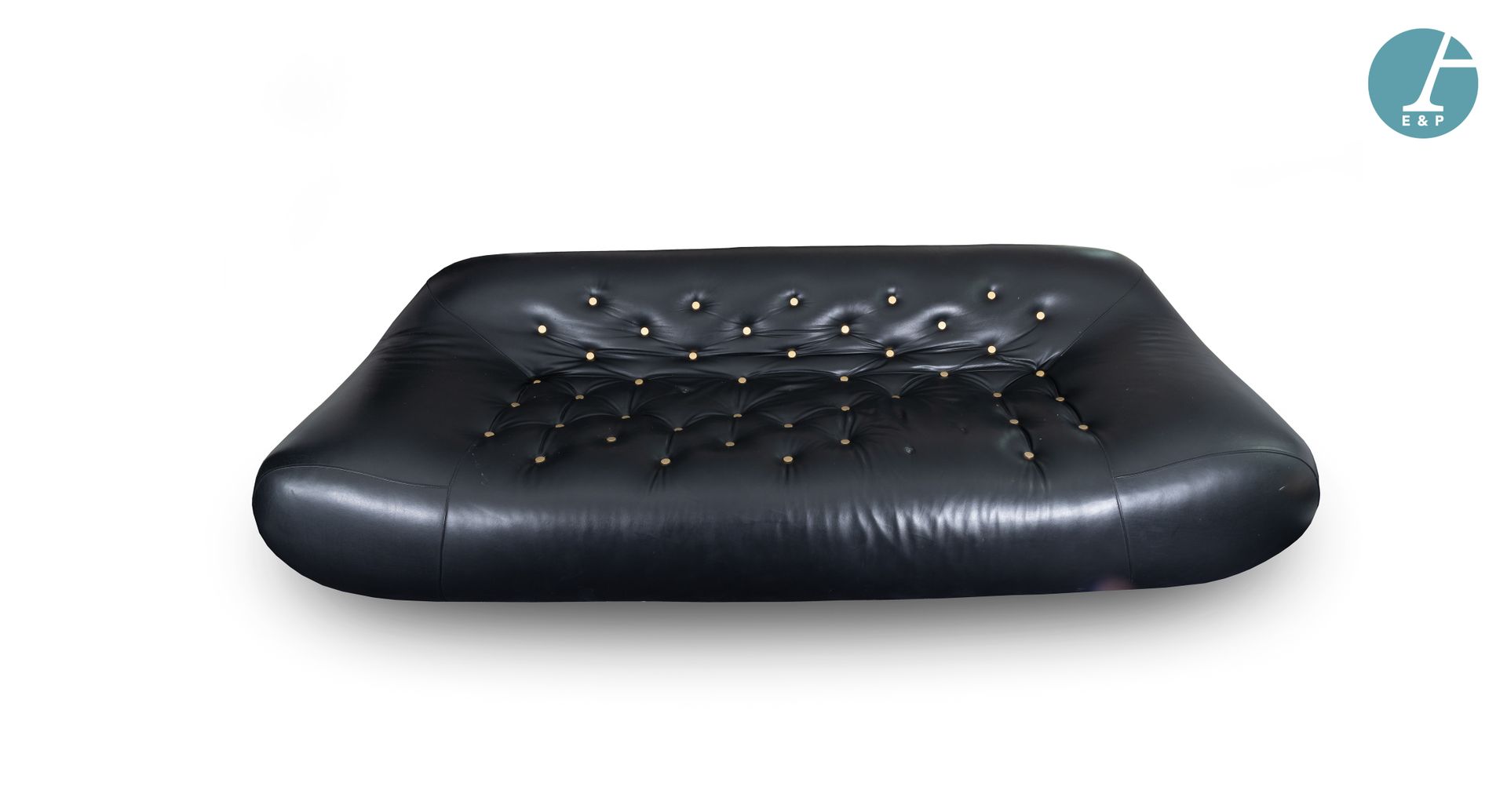 Null FROM THE FORMER HOTEL W PARIS-OPERA



Three-seater sofa in black leatheret&hellip;