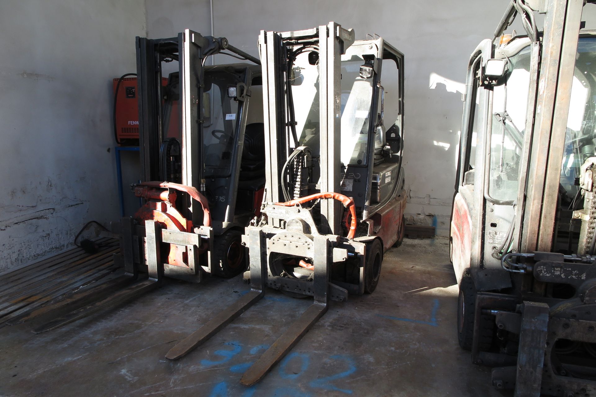 Null 1 electric forklift FENWICK E20P-02 N°H2X335S06478 Year: 2005 Non-guarantee&hellip;