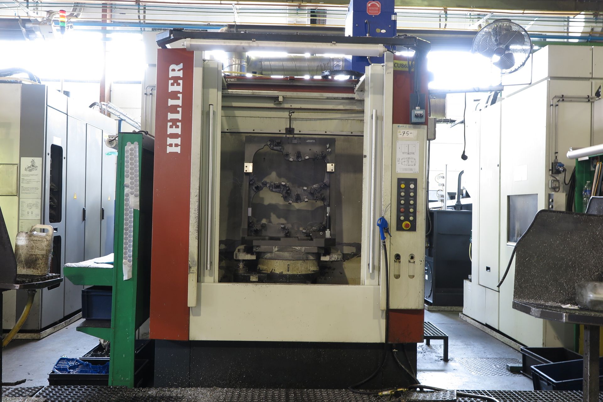 Null Machining center HELLER (CU86A34), type H2000, N°49060, year 2009, spindle &hellip;