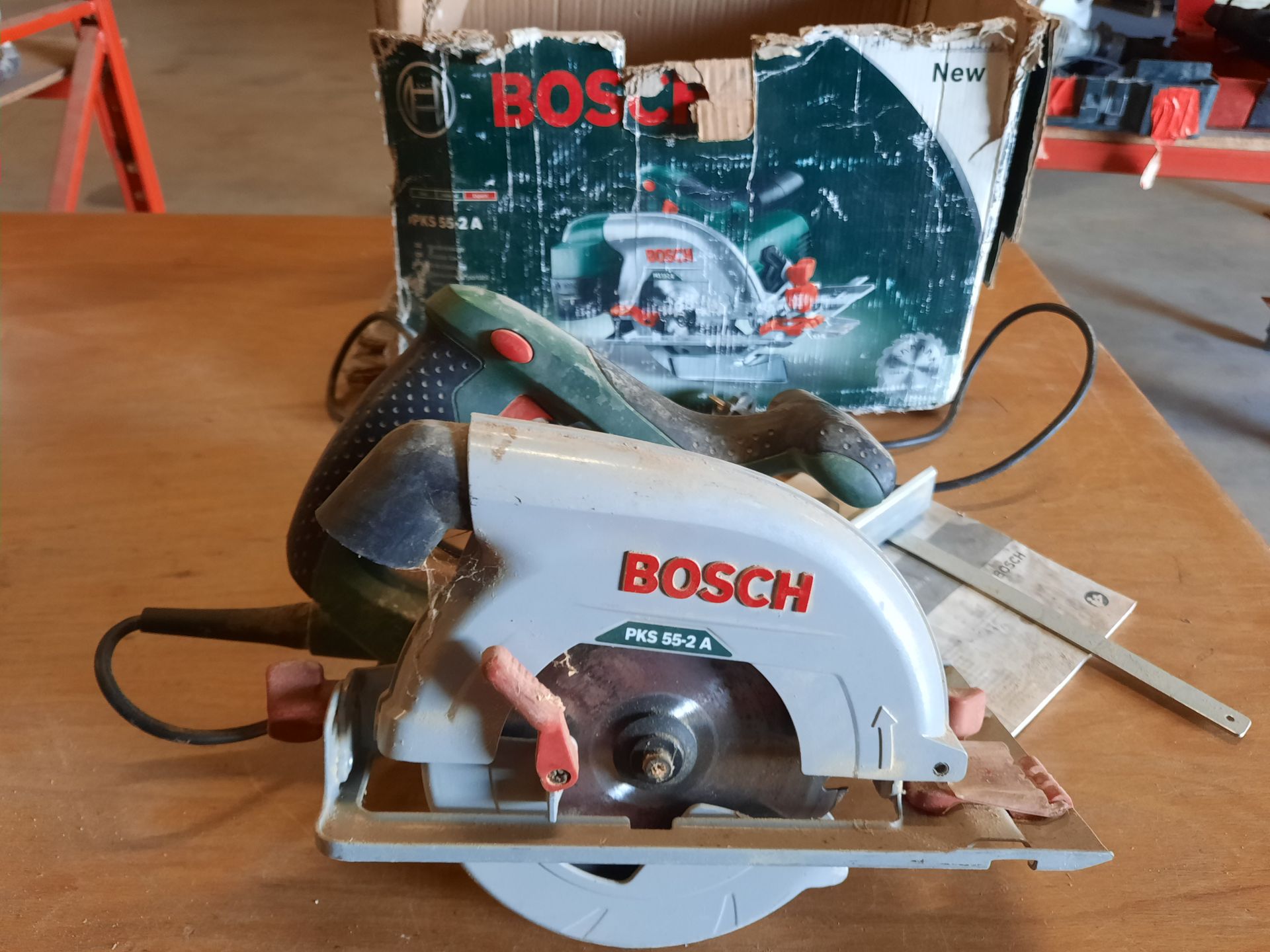 Null 1 BOSCH circular saw type PKS55-2A year 2016, serial number 607002158